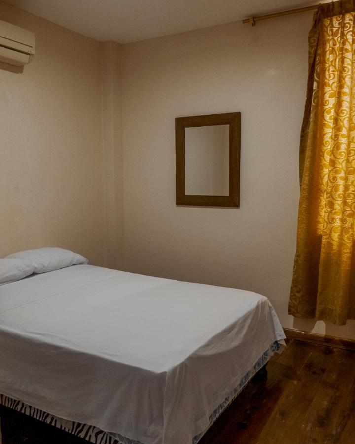 Hostal Tortuga Dorada Puerto López Zewnętrze zdjęcie