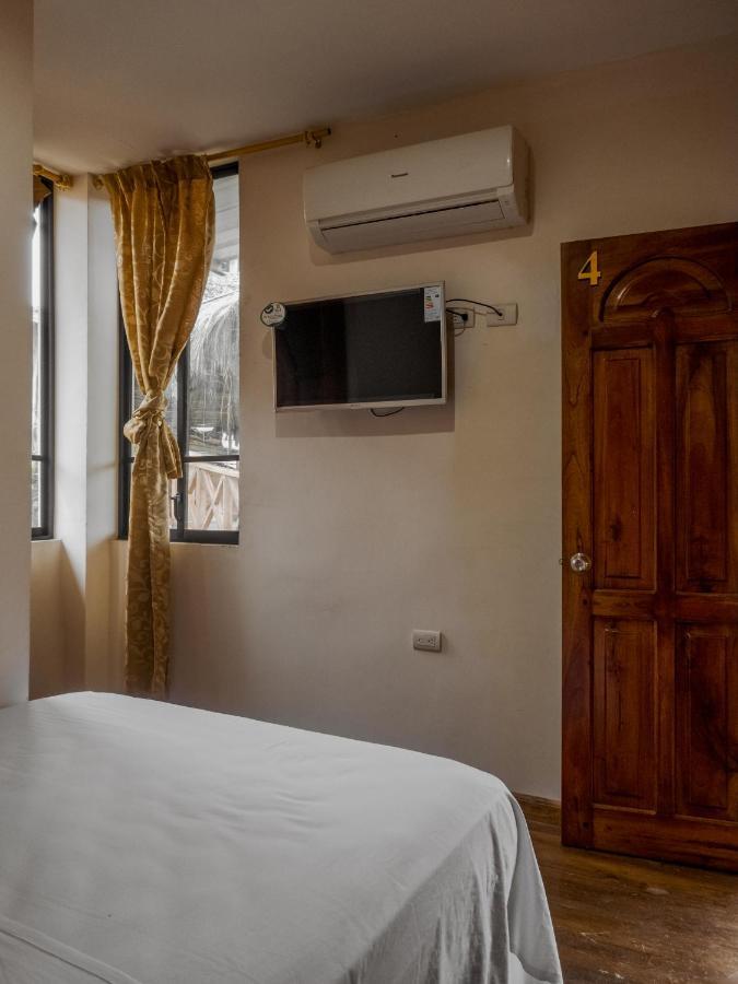 Hostal Tortuga Dorada Puerto López Zewnętrze zdjęcie